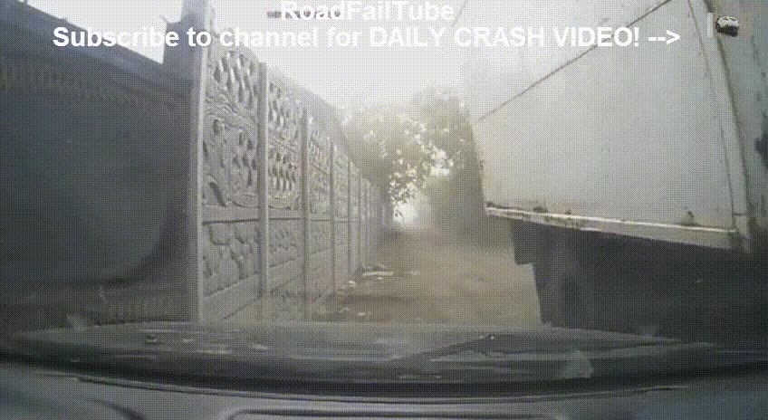 Y cuando pensabas que lo peor había pasado... camión,mierda mierda mierda,no podía acabar bien,fail,abrir puerta,cristal,roto,romper