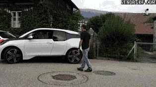 aparcar,coche,automatico,automaticamente,bajarse en marcha,ventanilla