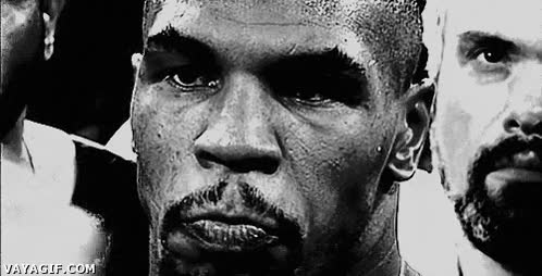 boxeador,concentraci&oacute;n,boxeo,seguir con la mirada,ligar,discoteca