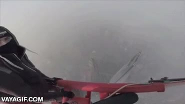 vertigo,torre,alta,muchos metros de altura,high five