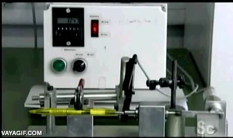 boligrafos,a ver cuanto aguanta,yo en una clase le doy m&aacute;s veces,a la gente le molesta pero a m&iacute; me gusta