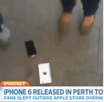iPhone 6,fail,caerse,al abrir,al suelo,buen estreno,los nervios
