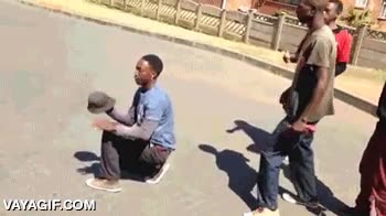 trabajo en equipo,sombrero,gorro,pasar,entre cuatro,soplar