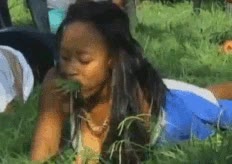 vegana,vegano,veganismo,comer,hierba,pastar,vegetariana