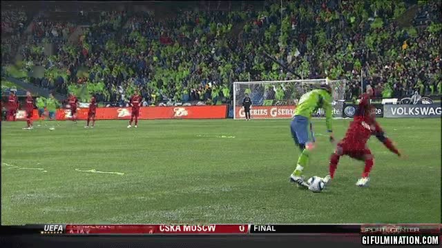 jugadores,empujar,empujon,al suelo,quita hombre,futbol,barrera,falta