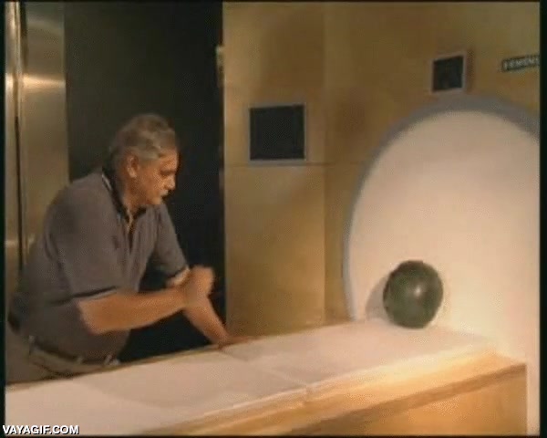 peligroso,resonancia magnética,campo magnetico,iman gigante,la de las tijeras es brutal