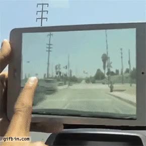 Una aplicación de tablet útil de verdad, despejando el tráfico con un dedo trafico,despejar,quitar,movimiento,eliminar,coches,tactil,tablet,aplicación