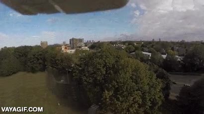 dron,atacar,halcon,derribar,derribando,camara