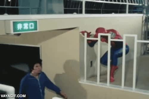 los vengadores,spiderman,avengers,rabia,patada en la cara