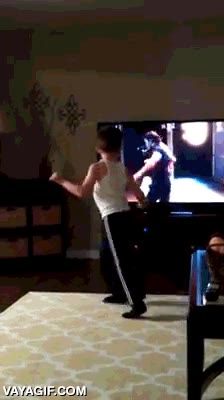 este ni&ntilde;o es un gran bailarin latente,pelicula,dirty dancing,bailar,ni&ntilde;o