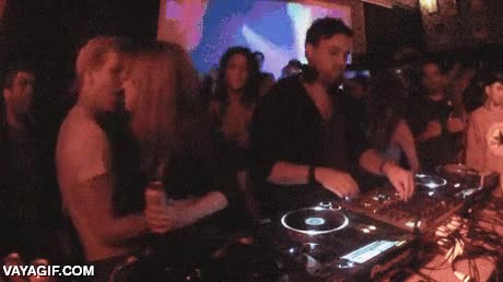 animo chaval,DJ,discoteca,beso,fracaso,cobra,esquivar,otra vez será