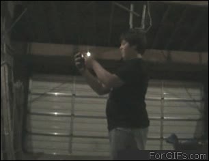 llamarada,fuego,genio,tontaco,en la cara,quemarse