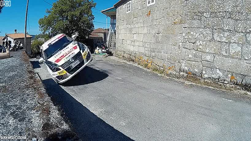 bueno a la novena vez ya basta,derrape,a dos ruedas,ajustado,rally