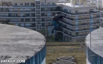 monopatin,skater,saltar,skate,un pequeño fail y estás listo,sin seguridad