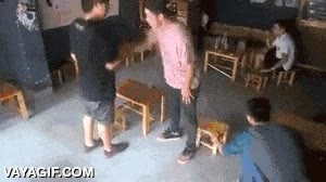 persona,mala,buena,cambiazo,precisión,colegas,amigos,saludar,silla,cambiar
