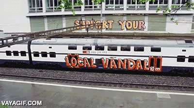 vandalismo,vandalos,support your local vandal,pintada,timing perfecto,tren