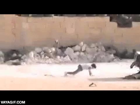 salvar,hacerse el muerto,fingir,sirio,niño,francotirador