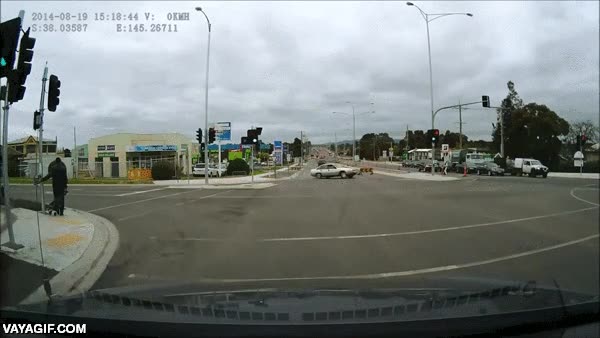 equivocarse de camino,derrape,like a boss,coche