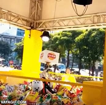 maquina recreativa,juego,grua,crane game,bolsas de patatas,solo en jap&oacute;n o korea