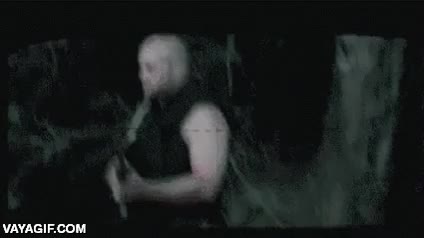 francotirador,para que no haga ruido al caer al agua,aguantar,si llega a caer de cara la lian