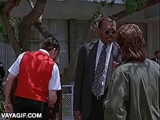 detenido,mr potato,con el arma a punto,samuel l jackson,loaded weapon,charlie sheen el aparcacoches