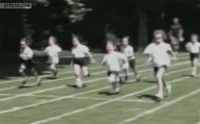 ni&ntilde;as,verg&uuml;enza,linea,en la meta,parar,frenarse,carrera