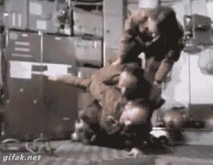 sin manos,ingravidez,sin gravedad,gravedad 0,astronautas,flexiones