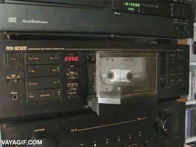 ¿Por qué no llegué nunca a ver esto en mi infancia? ¡Es lo máximo! old times,girar,cara B,otra cara,dar la vuelta,cassette,nostalgia