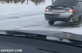 de hecho las ruedas no giran as&iacute; que vale,nieve,trineo,coche,rueda