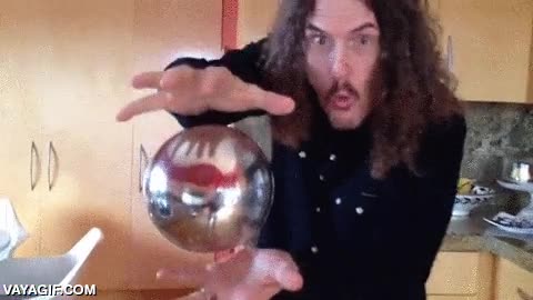 no se nota,frontal,bola,cocinar,cuchara,cucharon,weird al