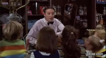 reflejos,levantar,dejar pasar,abrir,barra,esquivar,ni&ntilde;a