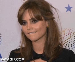 guapa,chica,comer con la vista,mirada,mirar,morderse el labio