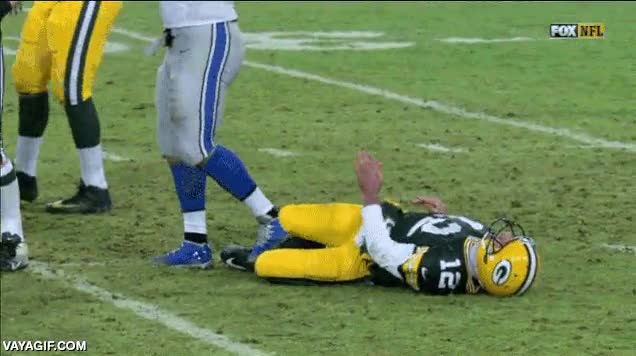 feo,futbol americano,pisar,pisotear,pisoton,anti fair play