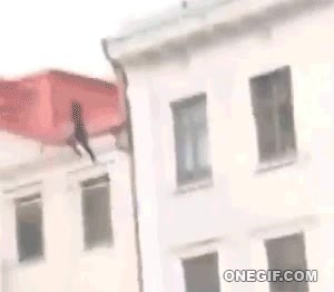 rebote,tejado,azotea,piscina,cama elástica,saltar,más falso que todo