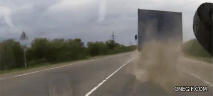 esquivar,conductor,buenos reflejos,contra el coche,rueda,saltar
