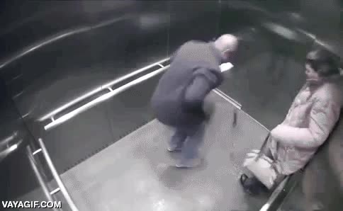 pegarse un tiro,inutil,ascensor,fail,guardar,pistola,disparar