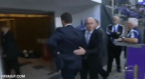 el karma no falla,al suelo,resbalon,rabia,resbalar,ira,caida,balon,fail