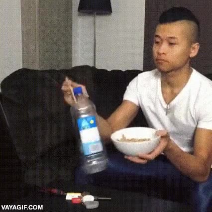llaves,maleta,botella,chopsticks,al vuelo,usar,chinos,palillos