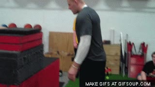 saltar,salto,salta metro y medio f&aacute;cilmente,gigante saltar&iacute;n,cross fit y tal