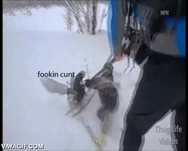 ni&ntilde;o,esquiador,del barrio,muy chungo,parecido a un urogallo,gallo salvaje,atacar,esquiar,esqui