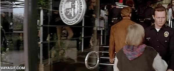 aparicion estelar,cameo,pesta&ntilde;ear,t-1000