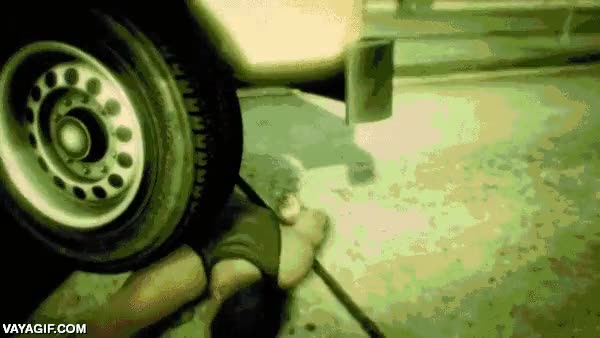 De GTA V aprendí la importancia de llevar el cinturón de seguridad atropello,choque frontal,puente,gta v,salir volando,cinturón de seguridad,subir un puente