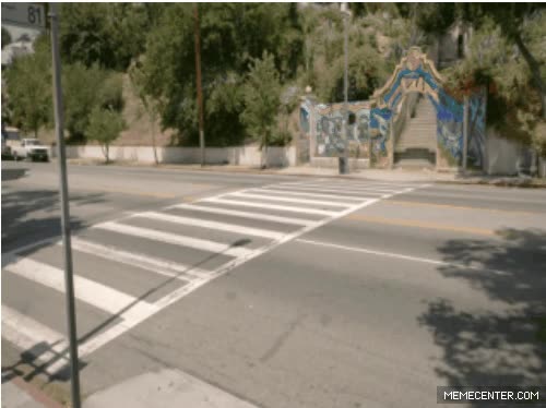 coche,girar,al reves,dar vueltas,animacion mezclada con realidad