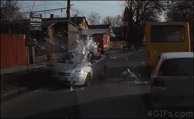 coche,atropellar,accidente,cubo de pintura,colmo de la mala suerte,pintar