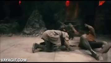 pelicula,patada,escorpion,una patada normal es mucho m&aacute;s efectiva,espagat,abrirse de piernas,flipaos de la vida