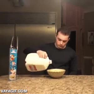 explosi&oacute;n,cereales,leche,montaje,feel like homer simpson