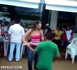 altura,bailar,chaval,chica muy alta,muy bajito,mucho estilo en tan peque&ntilde;o cuerpo