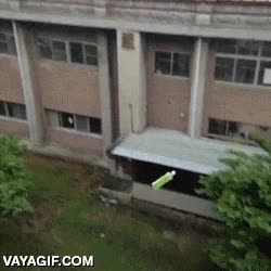 punter&iacute;a,acertar,botella,canasta,feel like a ninja,segundo o tercer piso,papelera,basura