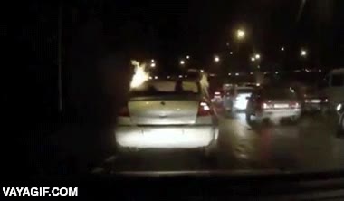 coche,incendiarse,fuego,arder,atasco
