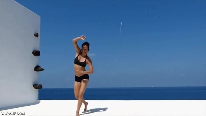 palo,baston,cuerda,malabares,cheerleader,majorette,atado con una cuerda,baile